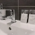 Crystal 3*