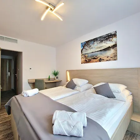 Hotel Crystal 3*
