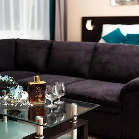 Crystal Hotel 3*